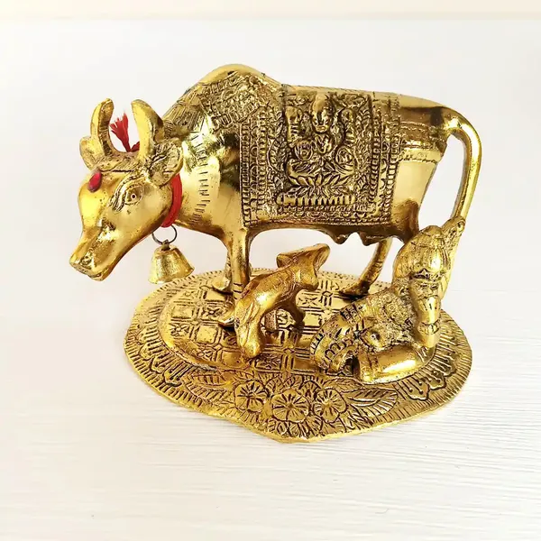 Divine_Kamdhenu_Cow_And_Calf_Showpiece_With_Makhan_Chor_Laddu_Gopal