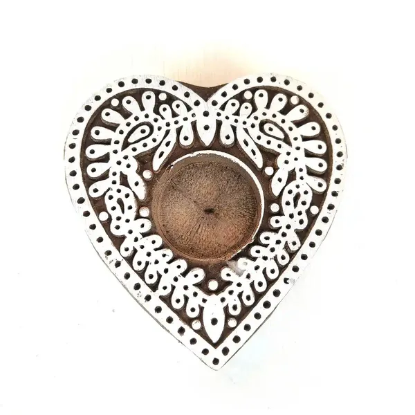 Handcrafted_Heartshaped_Wooden_Tea_Light_Candle_Holder_For_Festive_&_Home_Decoration
