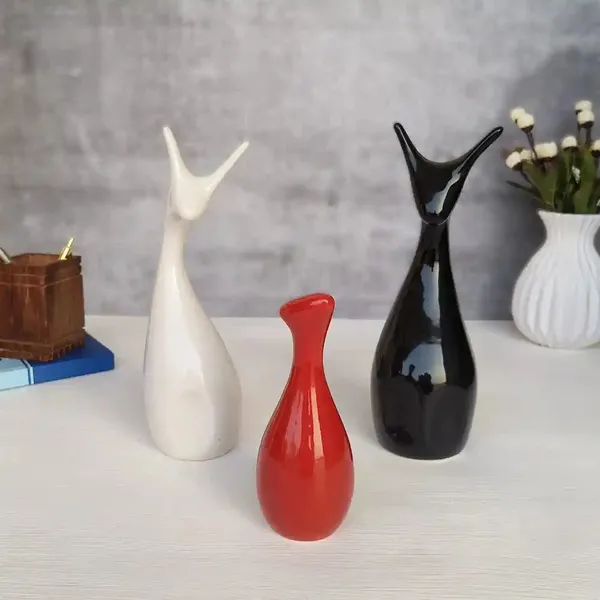 Set_Of_3_Deer_Showpiece_Made_Of_Ceramic_Figurine_And_Statues_Red_Black_&_White