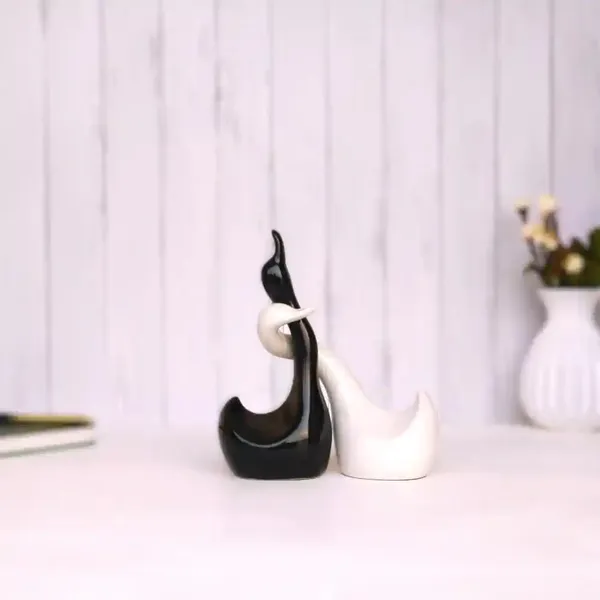 Set_of_2_Swan_Hugging_Ceramic_Figurine_Decor_Showpiece