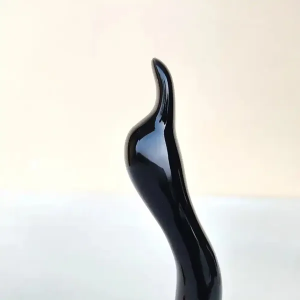 Set_of_2_Swan_Hugging_Ceramic_Figurine_Decor_Showpiece
