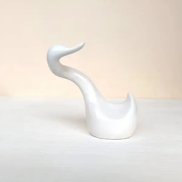 Set_of_2_Swan_Hugging_Ceramic_Figurine_Decor_Showpiece