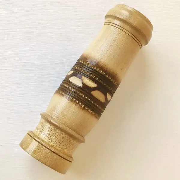 Green_Lifestyle_Elegance:_Handcrafted_Bamboo_Flower_Vase
