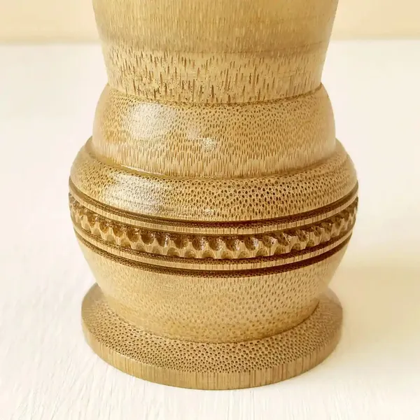 Handcrafted_Bamboo_Flower_Vase_Ecofriendly
