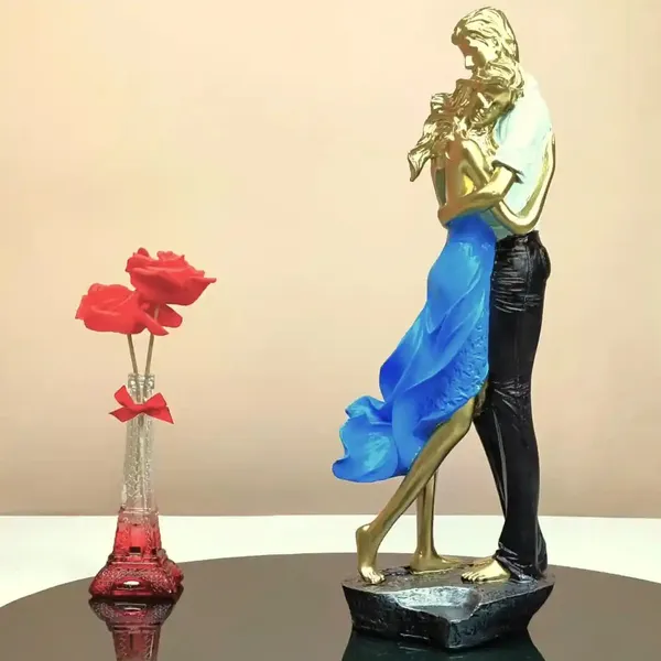 Romantic_Resin_Couple_Romantic_Home_Decor_Sculpture_Showpiece