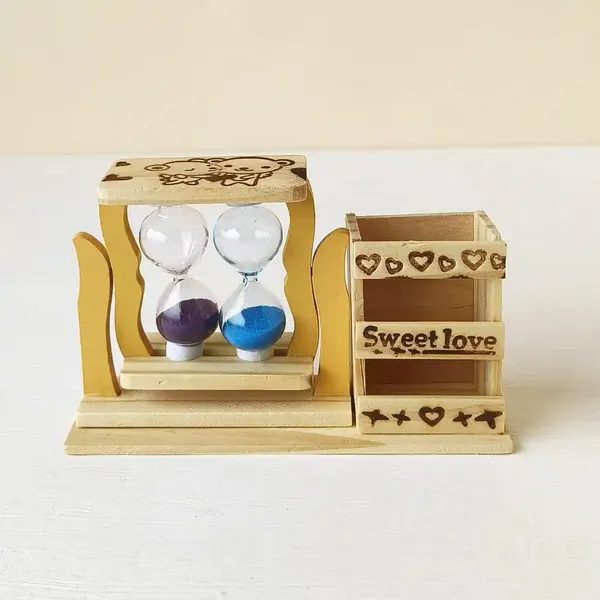 Pen_Stand_With_Two_Rotating_Hourglass_Made_Of_Bamboo_Desk_Decor