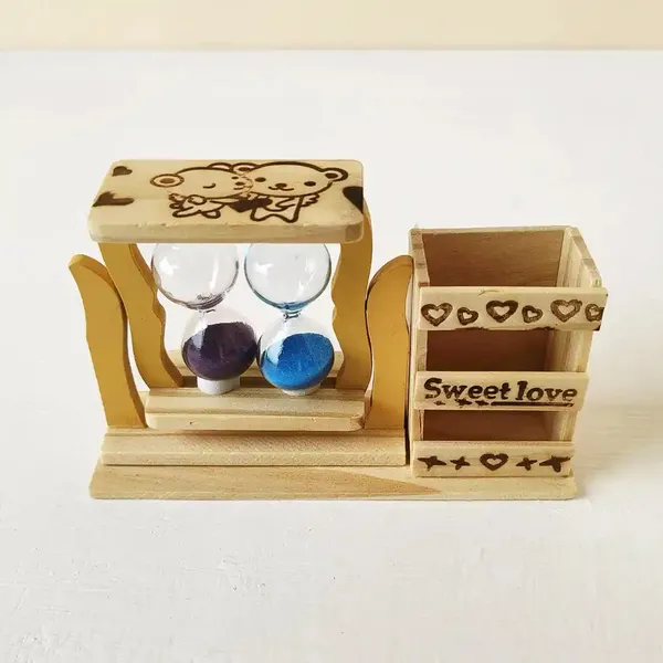 Pen_Stand_With_Two_Rotating_Hourglass_Made_Of_Bamboo_Desk_Decor