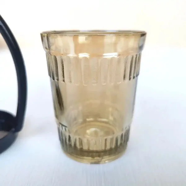 Vintage_Lantern_Design_Candle_Stand_Metal_Frame_And_Glass_Candle_Holder_For_Festive_Ambience