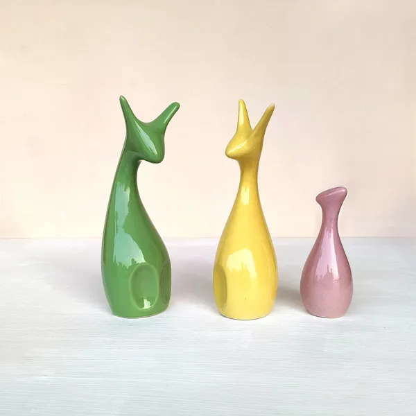 Set_Of_3_Deer_Showpiece_Made_Of_Ceramic_Figurine_And_Statues_Green_Pink_&_Yellow