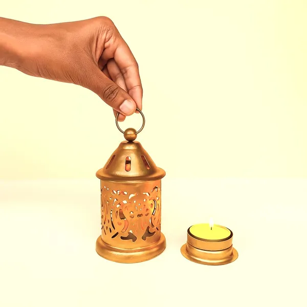 Decorative_Golden_Mini_Lantern