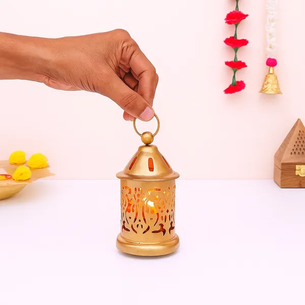 Decorative_Golden_Mini_Lantern