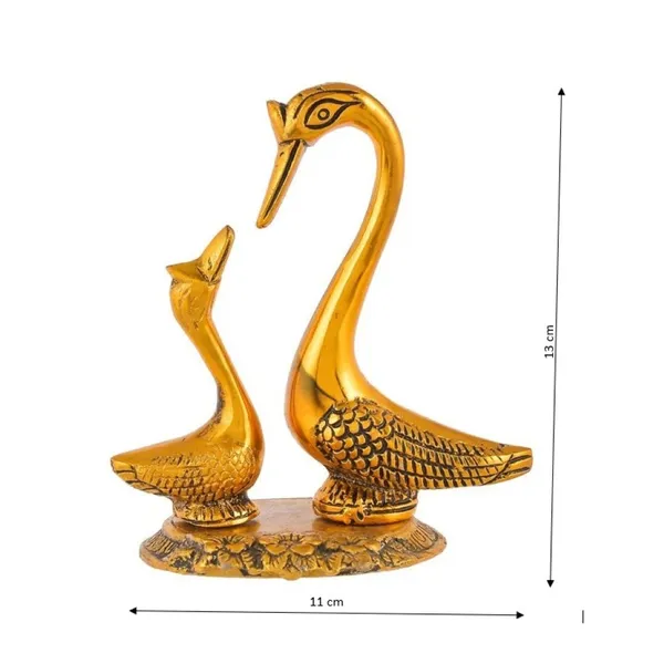 Elegant_Golden_Swan_Pair_Statue_for_Home_Decor