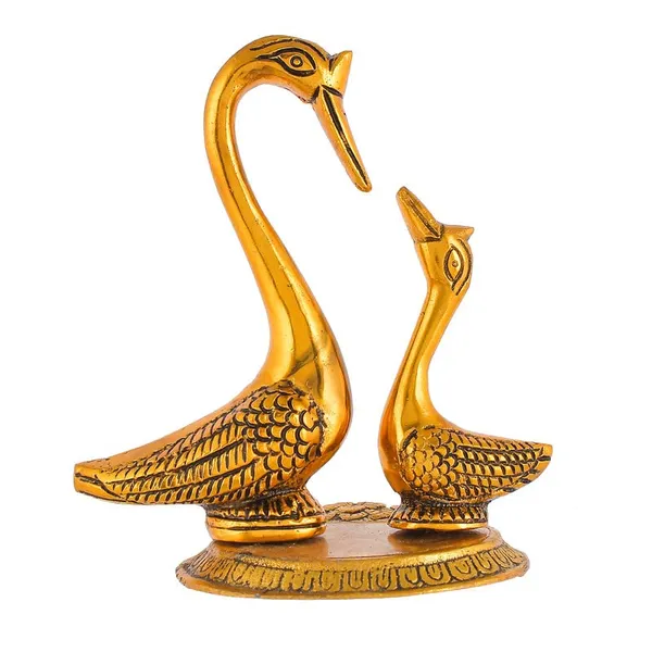 Elegant_Golden_Swan_Pair_Statue_for_Home_Decor