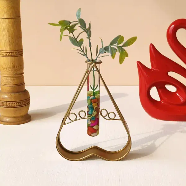 Heartshaped_Golden_Metal_Flower_Vase_With_Transparent_Glass_Tube_For_Home_Decor_Ideal_For_Living_Room_Bedroom_And_Office
