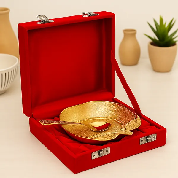 Golden_Apple-Shaped_Serving_Dish_with_Matching_Spoon