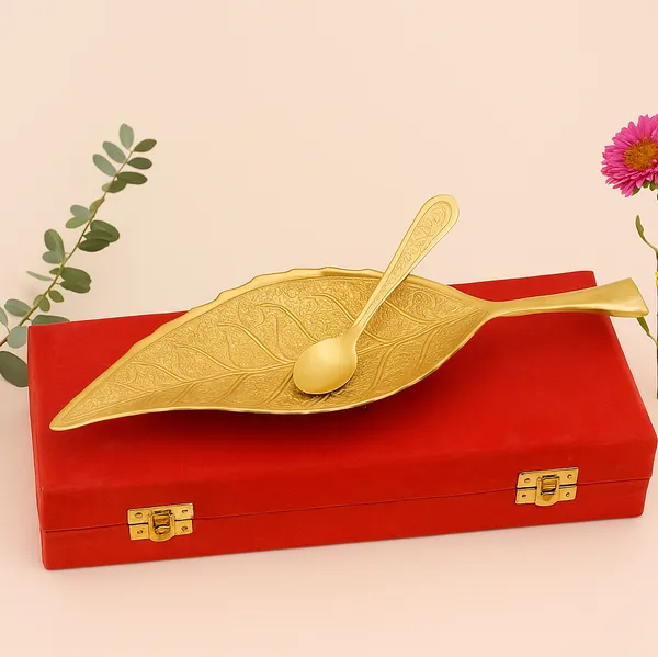 Golden_Leaf_Pattern_Serving_Plate_with_Matching_Spoon