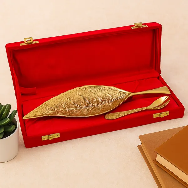 Golden_Leaf_Pattern_Serving_Plate_with_Matching_Spoon