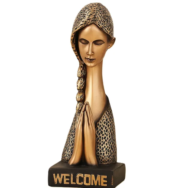Golden_Serenity:_Leopard-Printed_Praying_Woman_Statue_with_'WELCOME'_Base