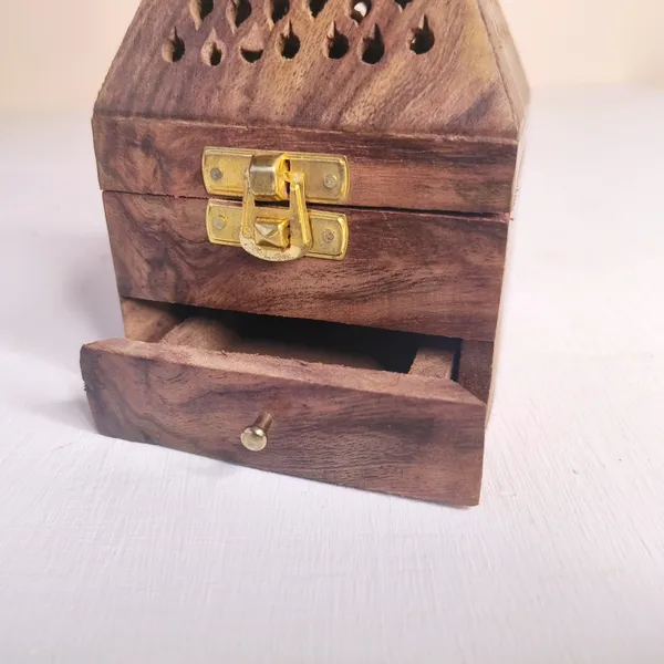 Handcrafted_Wooden_Incense_Cone_Burner_Pyramid_Shape
