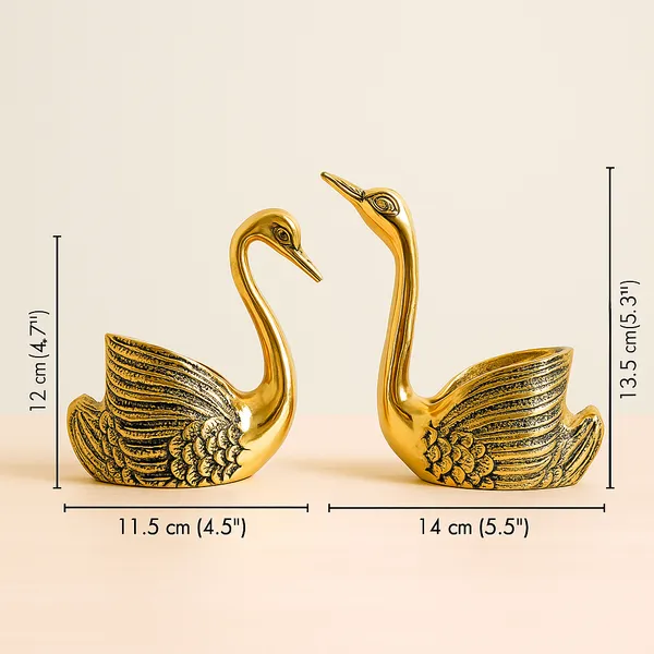 Luxury_Silver_Swan_Candle_Holders_Pair_for_Home_and_Gift