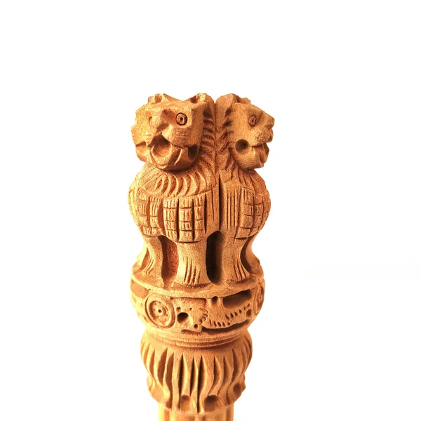 Handcrafted_Wooden_Ashok_Stambh_Pillar_Statue