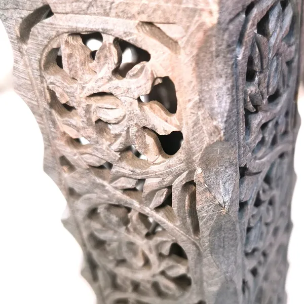 Marble_Agarbatti/Dhup/Candle_Holder_-_A_Timeless_Piece_of_Elegance