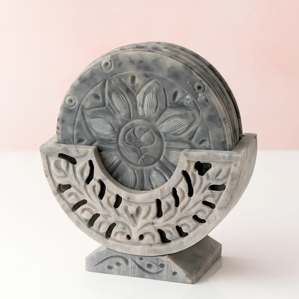 Marble_Coaster_Set_with_Intricate_Floral_Patterns