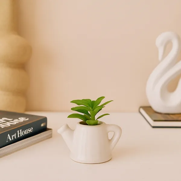 Mini_Succulent_in_Ceramic_Teapot_Pot