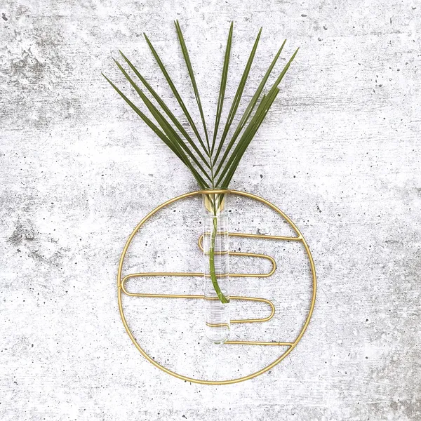 Minimalist_Wall-Mounted_Test_Tube_Vase