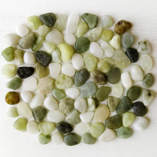 Natural_Polished_Decorative_Pebbles