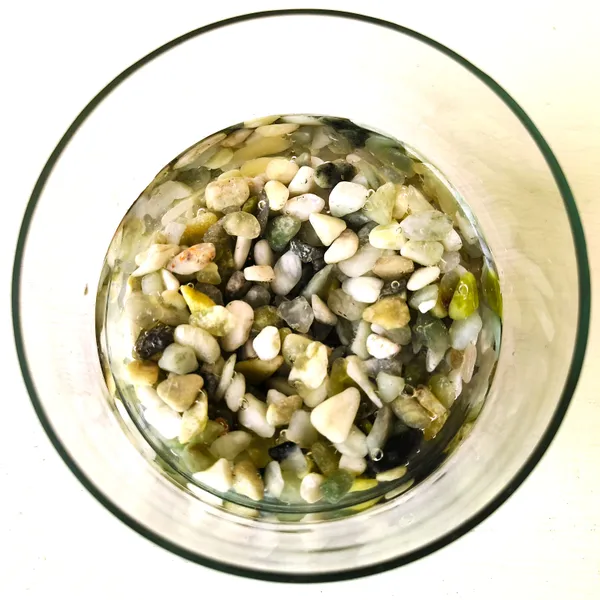 Natural_Polished_Decorative_Pebbles