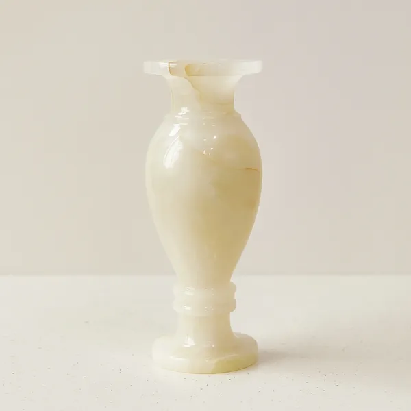 Luxurious_White_Marble_Vase
