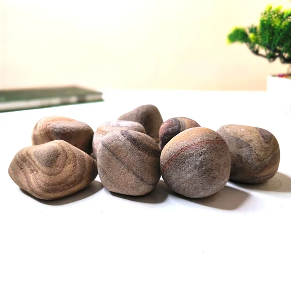 River_Rocks_-_Natural_Stone_Pebbles_for_Decorative_Purposes