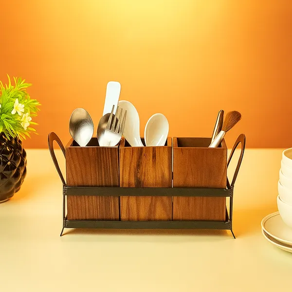 Wooden_Cutlery_Holder_For_Dining_Table_With_3_Wooden_Jars_And_Iron_Stand
