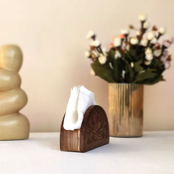Wooden_Carved_Tissue_Paper_Holder_D_Shape_Net_Jaali_Art_Napkin_Holder