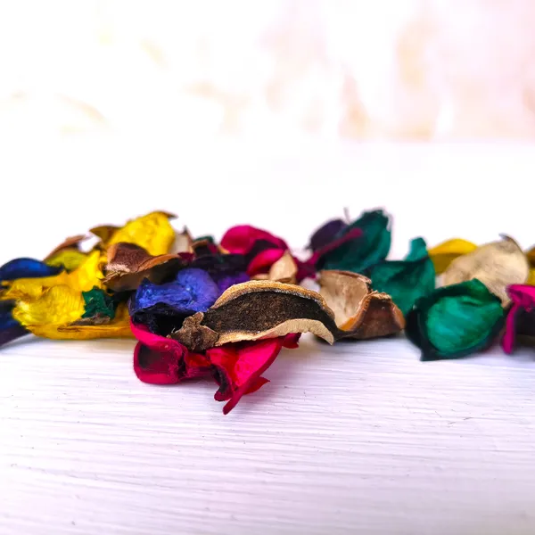 Vibrant_Dried_Potpourri_Mix_Natural_Elegance_in_Color