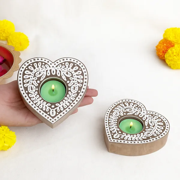 Handcrafted_Heartshaped_Wooden_Tea_Light_Candle_Holder_For_Festive_&_Home_Decoration