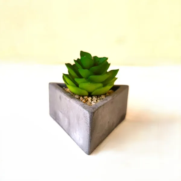 Tranquil_Green_Bloom_in_Geometric_Elegance