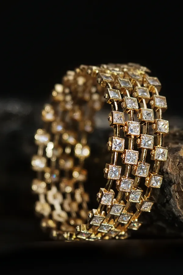 White_24K_Gold-Plated_White_AD_Bangles