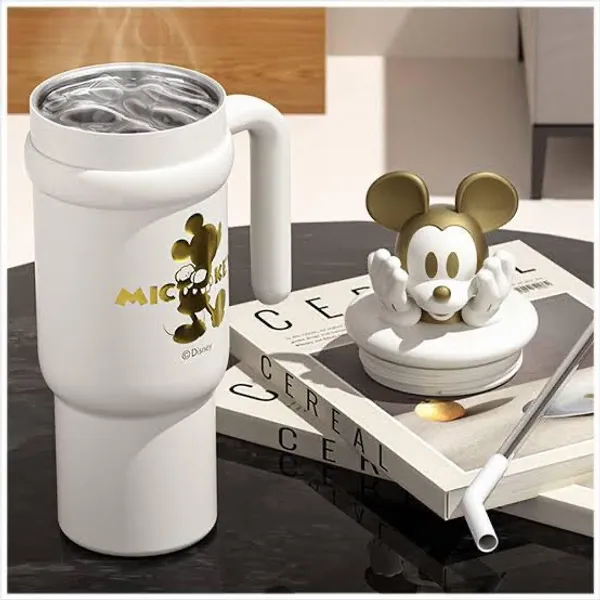 Mickey_&_Lotso_3D_Straw_Tumbler_–_Limited_Edition_800ML