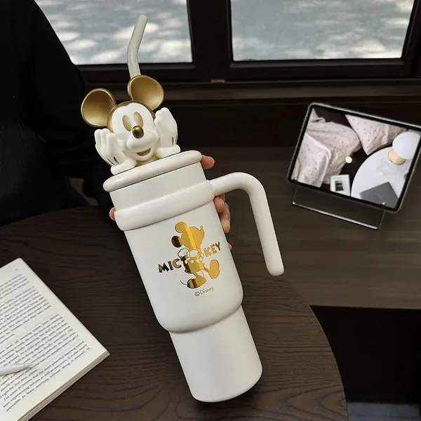Mickey_&_Lotso_3D_Straw_Tumbler_–_Limited_Edition_800ML