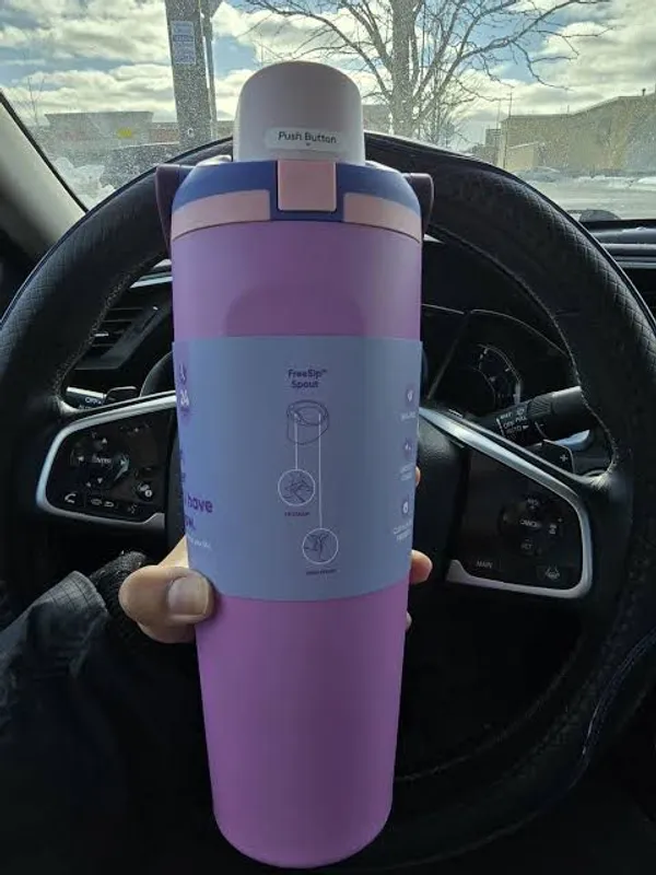 Owala_FreeSip®_30oz_Tumbler_with_Top_Handle_(Leak-Proof_&_Insulated)_Pretty_purple