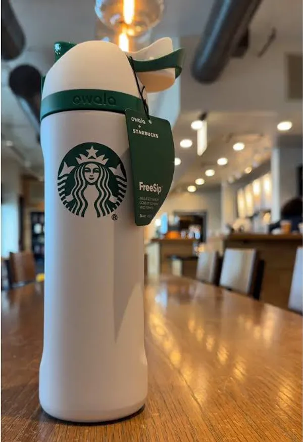 Black_Starbcks_Owala_24oz_FreeSip_Water_Bottle