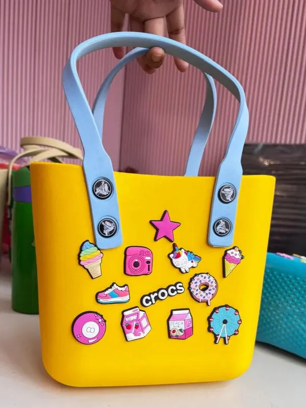 Crocs_Trendy_Holiday_Bag