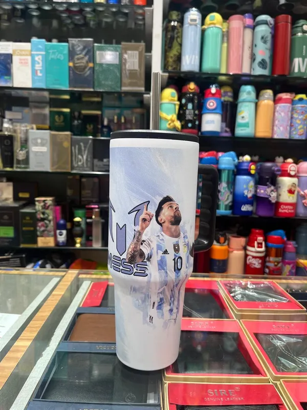 Messi_World_Cup_Special_Tumbler_–_VICTORY_EDITION