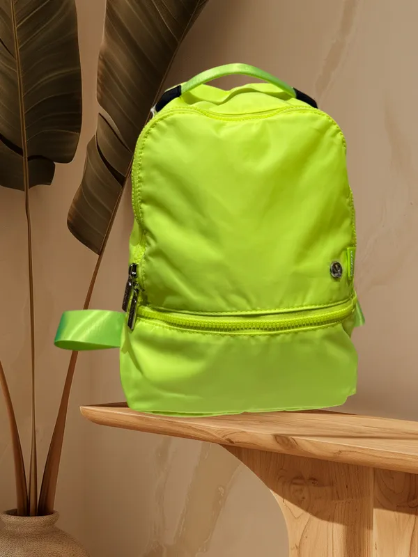 Lululemon_Travel_Bagpack