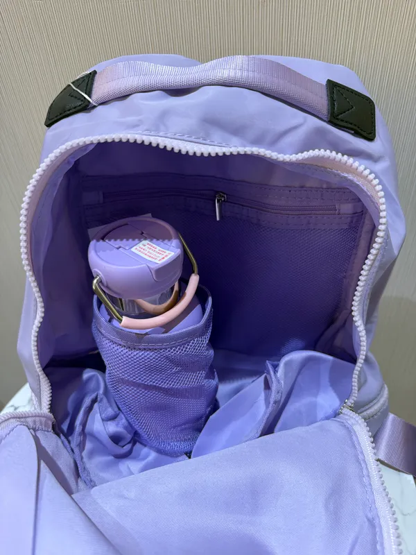 Lululemon_Travel_Bagpack