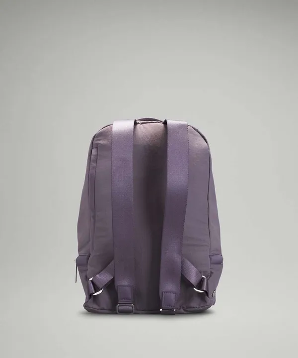 Lululemon_Travel_Bagpack