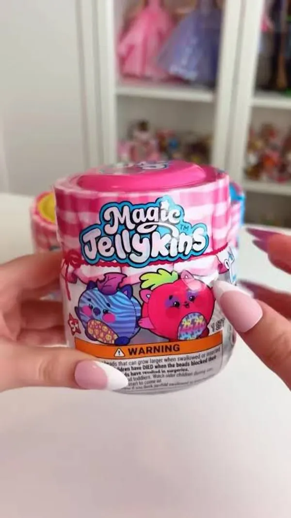 Magic_Jellykins_Water_Activated_Surprise_Toy