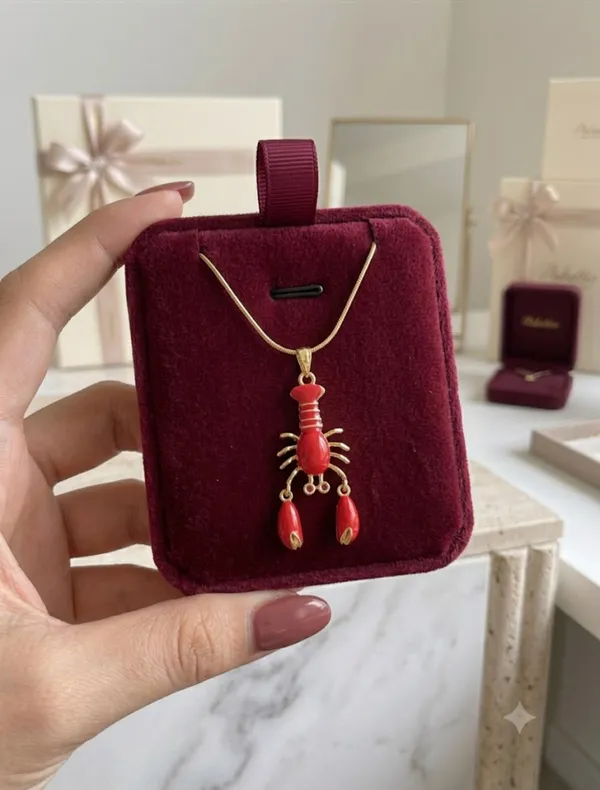 My_Lobster_Pendant_–_18K_Gold_Soulmate_Necklace